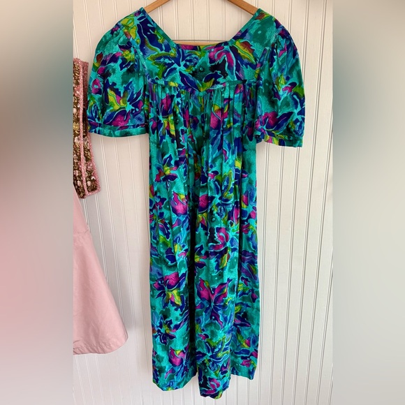 Heiress Dresses & Skirts - Heiress Vintage Floral Midi Dress Size Small Teal
